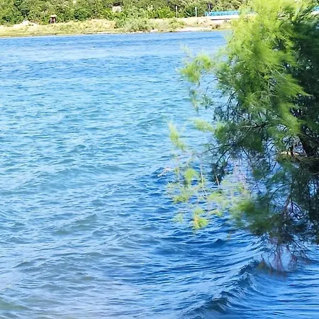 Robi - 100 Meters To The Beach * Donji Karin