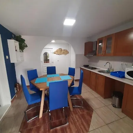 Apartmán Robi - 100 Meters To The Beach *